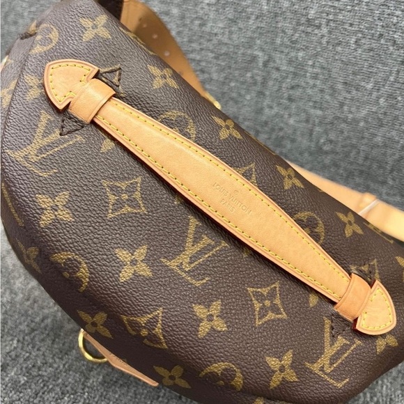 SOLD OUT””””Louis Vuitton bumbag - Picture 3 of 9